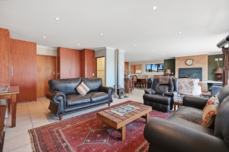 8 Bedroom Property for Sale in Melkbosstrand Central Western Cape